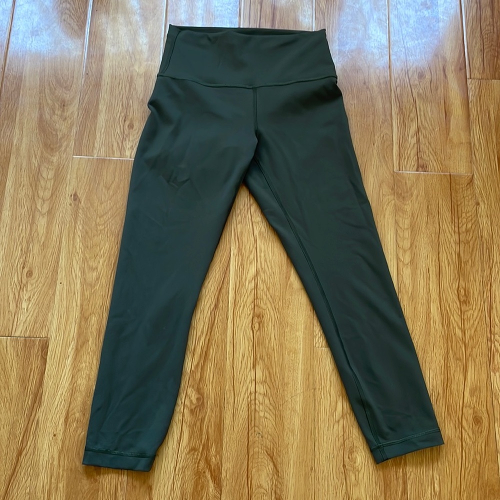 Lululemon Wunder Train 23” Crop Leggings olive green